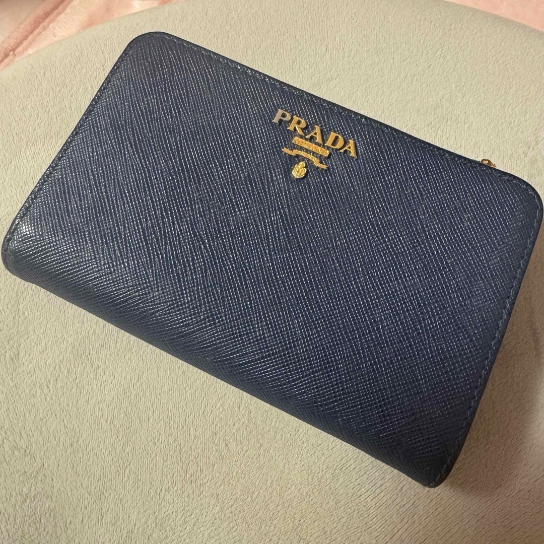 PRADA(プラダ)のPRADA ミニ財布 青 BULL プラダ レディースのファッション小物(財布)の商品写真