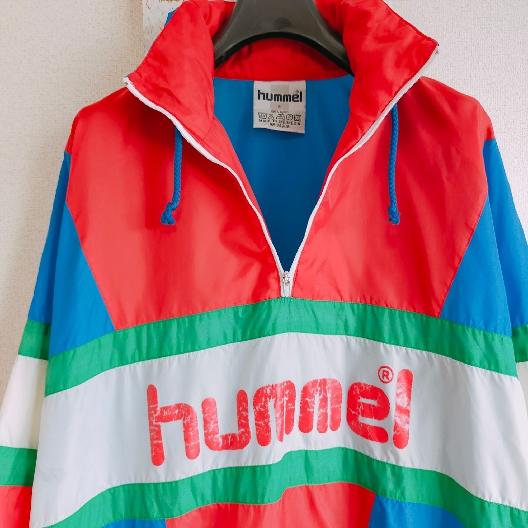 hummel(ヒュンメル)のHUMMEL ヒュンメル　ナイロンジャケット　プルオーバー　フード付き　S メンズのジャケット/アウター(ナイロンジャケット)の商品写真