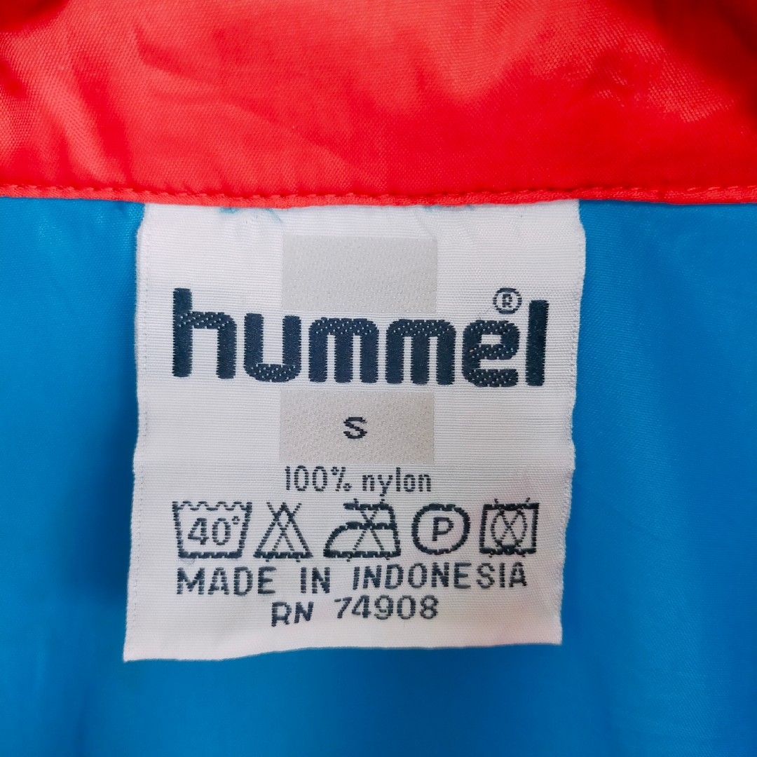 hummel(ヒュンメル)のHUMMEL ヒュンメル　ナイロンジャケット　プルオーバー　フード付き　S メンズのジャケット/アウター(ナイロンジャケット)の商品写真