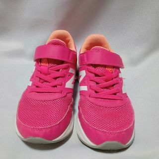 ニューバランス(New Balance)の19cm  ニューバランス　ピンク 女の子　570　スニーカー(スニーカー)