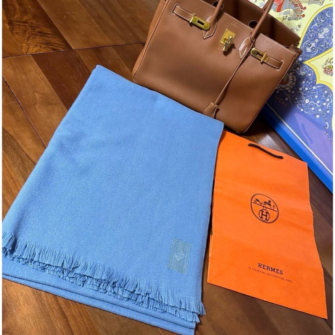 Hermes(エルメス)のエルメス　カシミア　ストール　ショール　カシミヤ　大判　シャネル　フォクシー レディースのファッション小物(ストール/パシュミナ)の商品写真