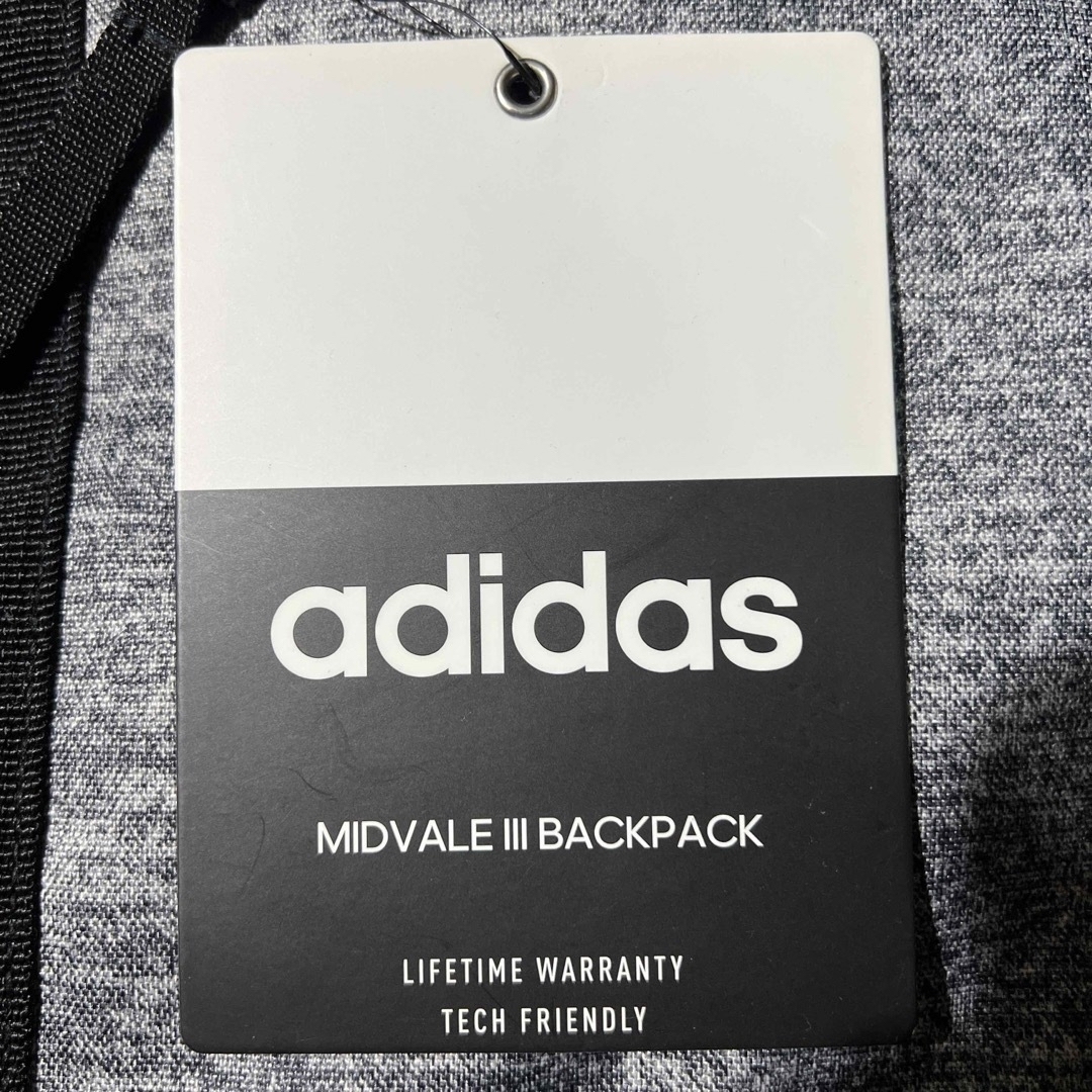 adidas(アディダス)のadidas 大容量リュックサック グレー メンズのバッグ(バッグパック/リュック)の商品写真