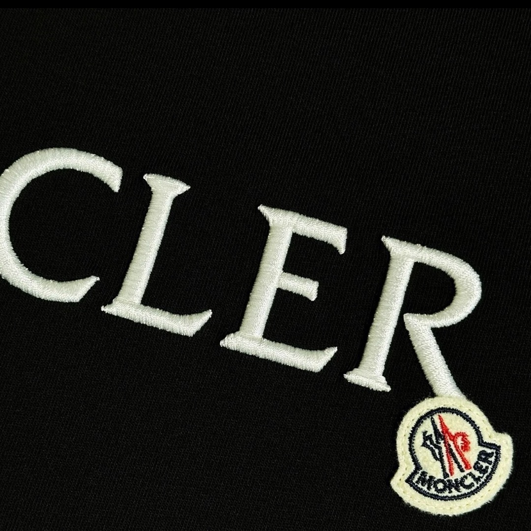 MONCLER(モンクレール)のメンズ　モンクレールロゴTシャツ メンズのトップス(Tシャツ/カットソー(半袖/袖なし))の商品写真