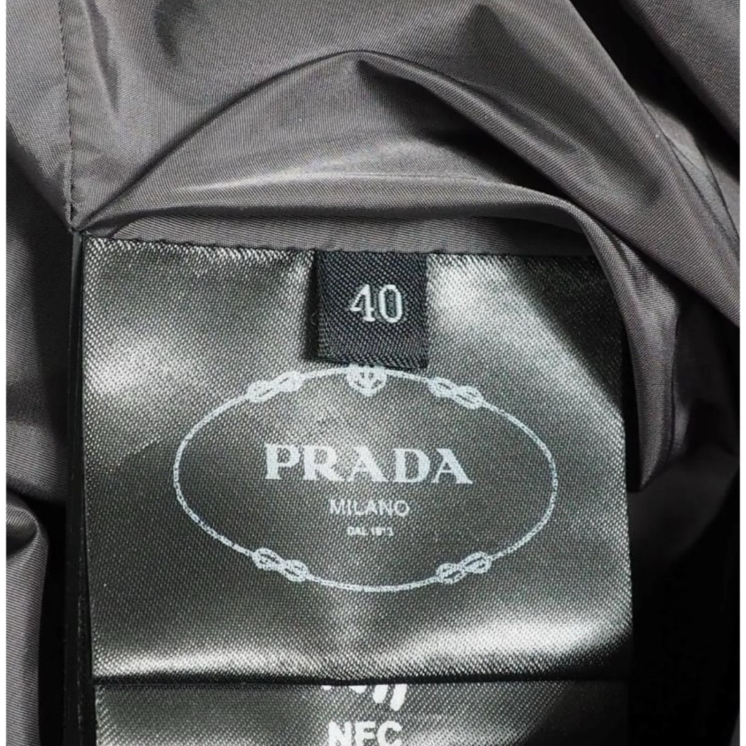 PRADA(プラダ)のPRADA ファーフード付ダウン:40 レディースのジャケット/アウター(ダウンコート)の商品写真