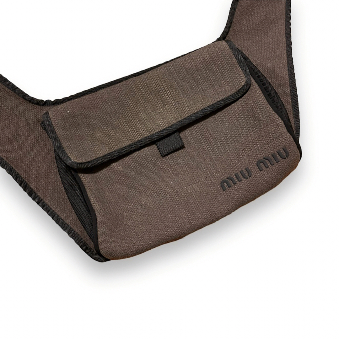 miumiu(ミュウミュウ)の1999AW "MIUMIU" archive body bag メンズのバッグ(ボディーバッグ)の商品写真