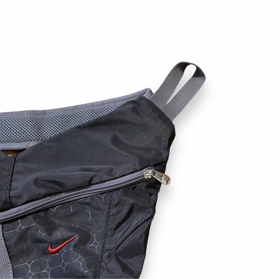 NIKE(ナイキ)の00s "NIKE" cyber crossbody bag メンズのバッグ(ショルダーバッグ)の商品写真