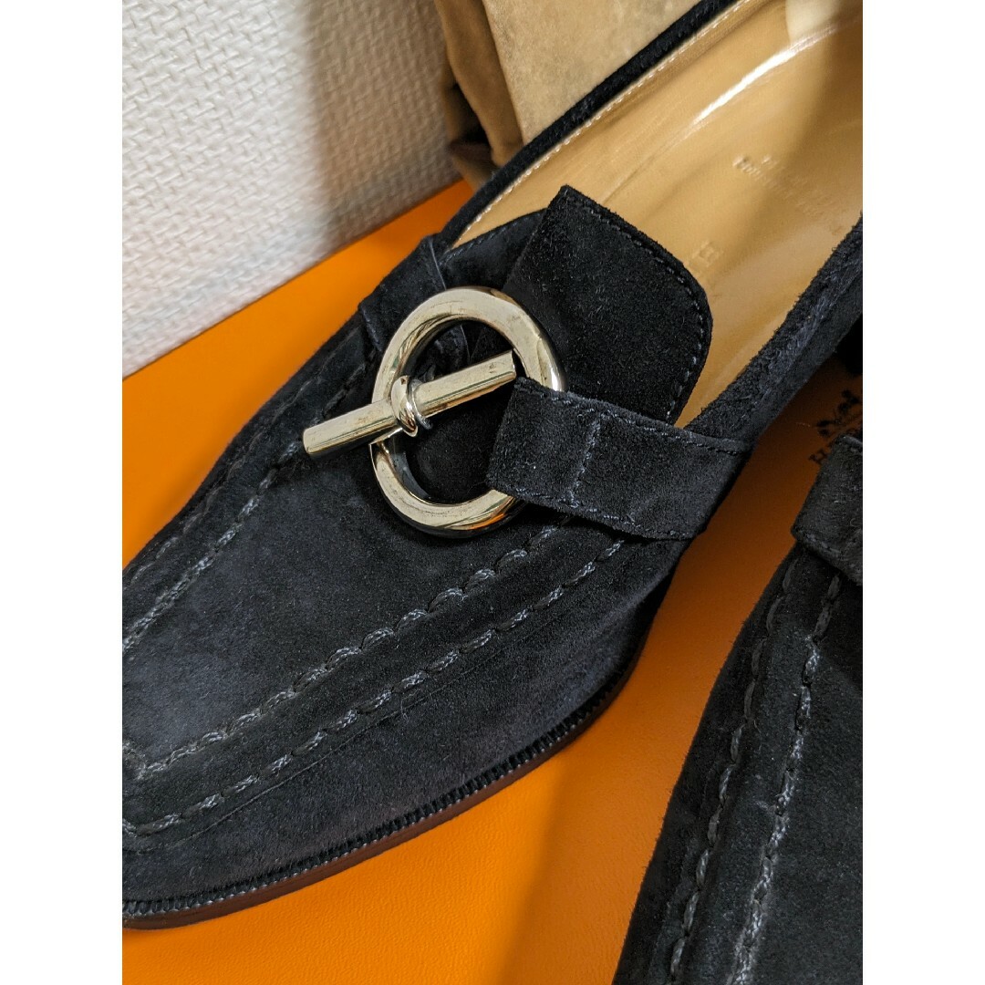 Hermes(エルメス)のHERMES　エルメス　ローファー　モカシン　35.5　スエード　ブラック レディースの靴/シューズ(ローファー/革靴)の商品写真