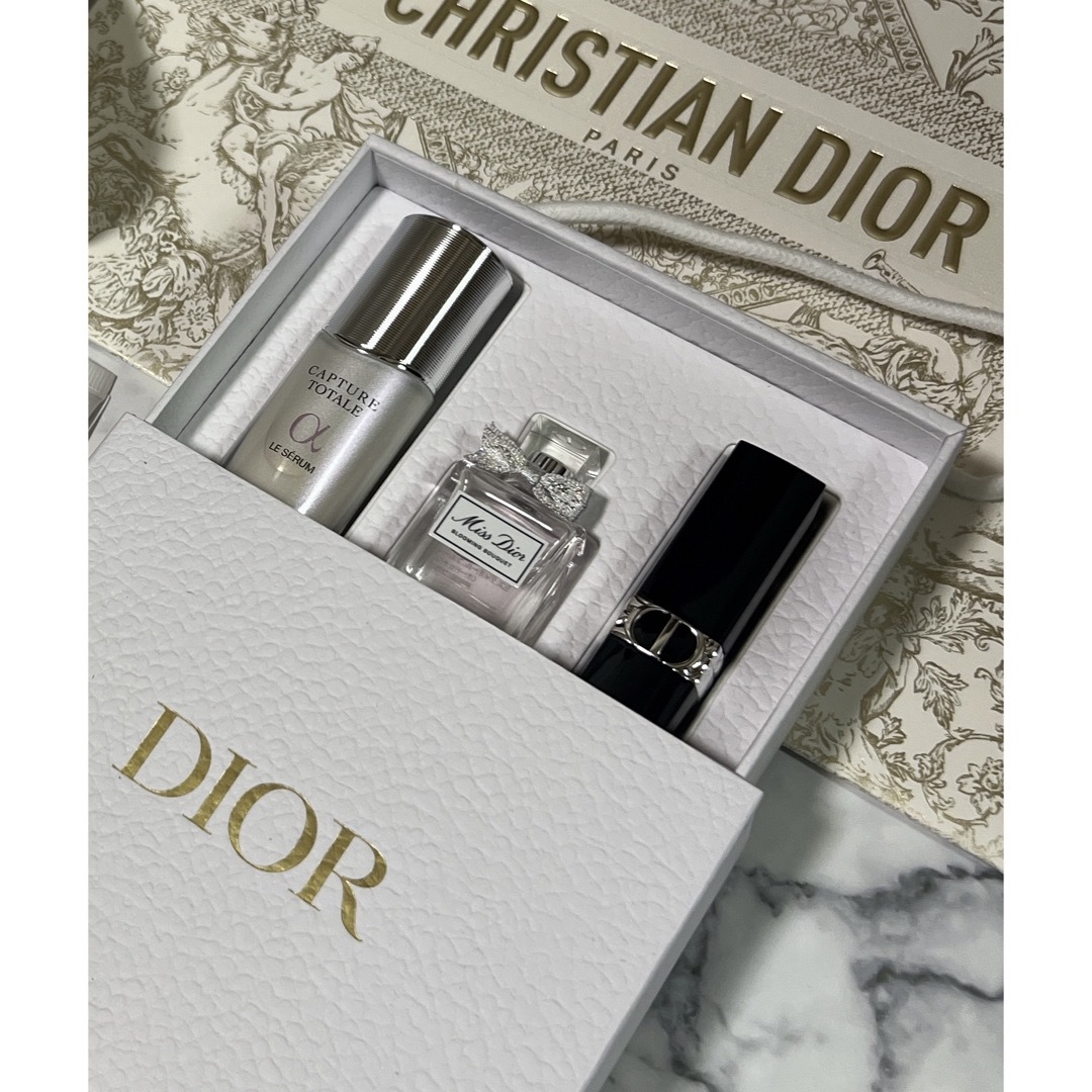 Christian Dior(クリスチャンディオール)のディオールディスカバリーキット（オンライン数量限定品）  未使用品 コスメ/美容のキット/セット(コフレ/メイクアップセット)の商品写真