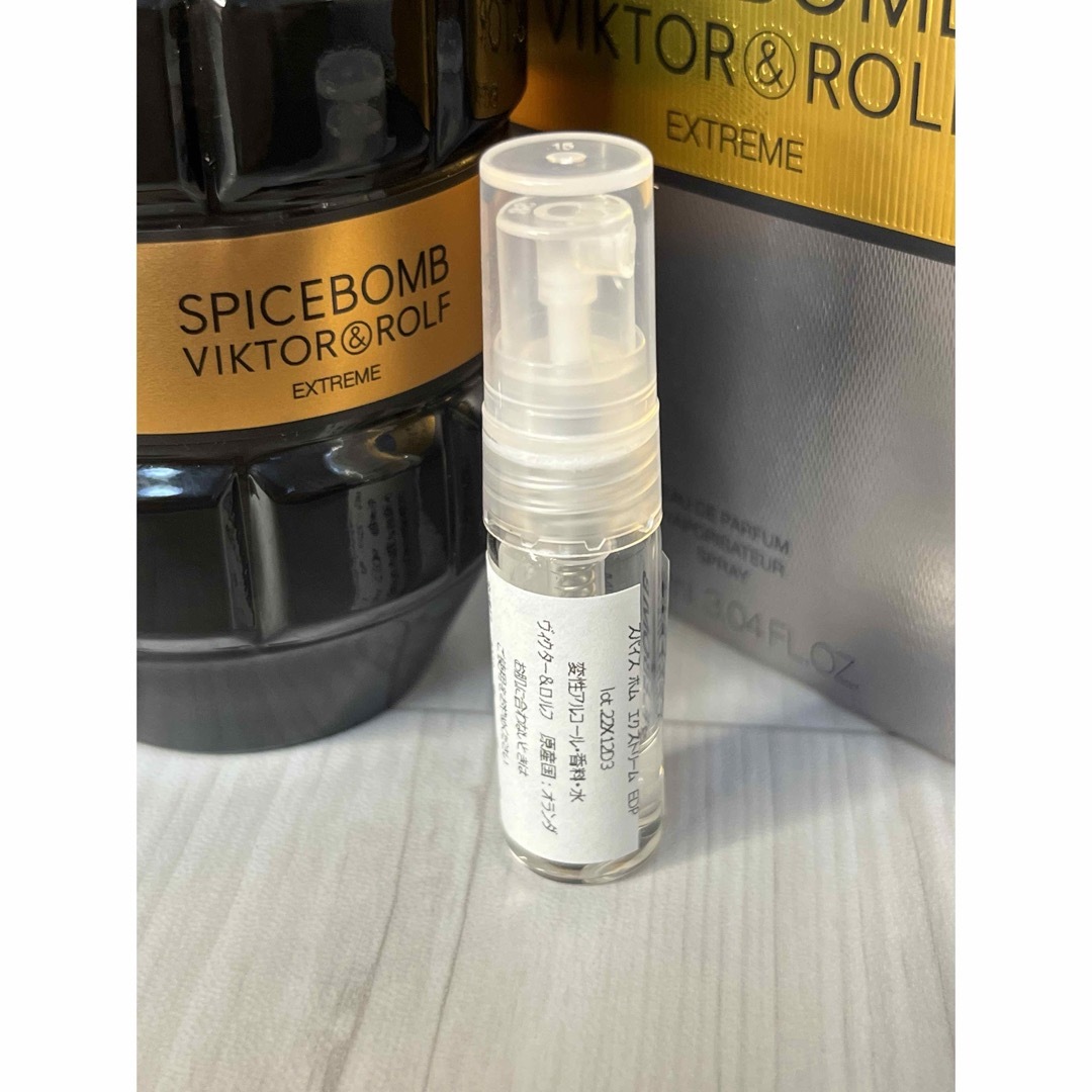 VIKTOR&ROLF(ヴィクターアンドロルフ)のヴィクター＆ロルフ スパイスボム エクストリーム 1.5ml サンプル コスメ/美容の香水(香水(男性用))の商品写真