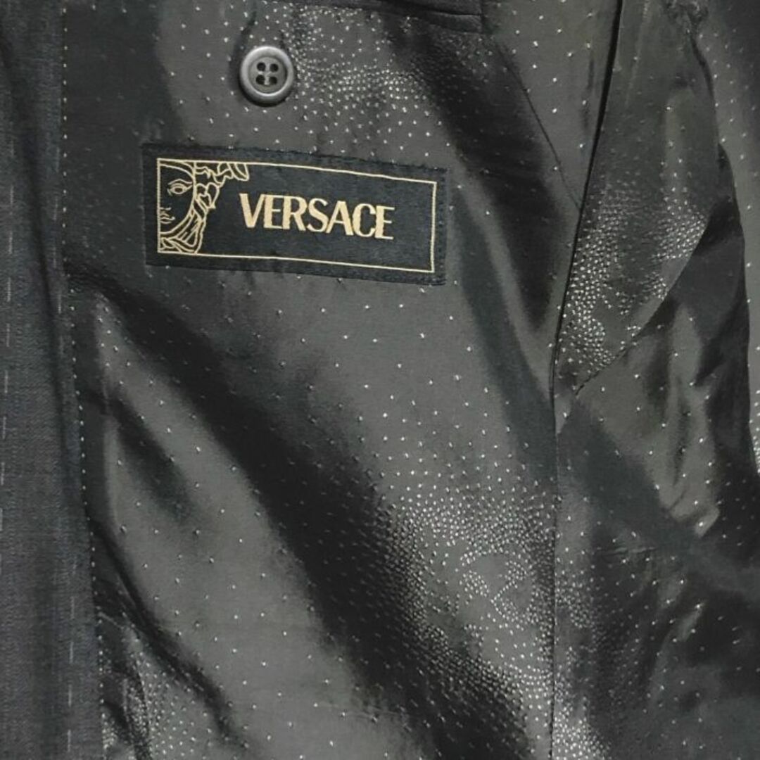 VERSACE(ヴェルサーチ)のVERSACE ヴェルサーチ SU MISURA 3Bストライプジャケット 48 メンズのジャケット/アウター(テーラードジャケット)の商品写真