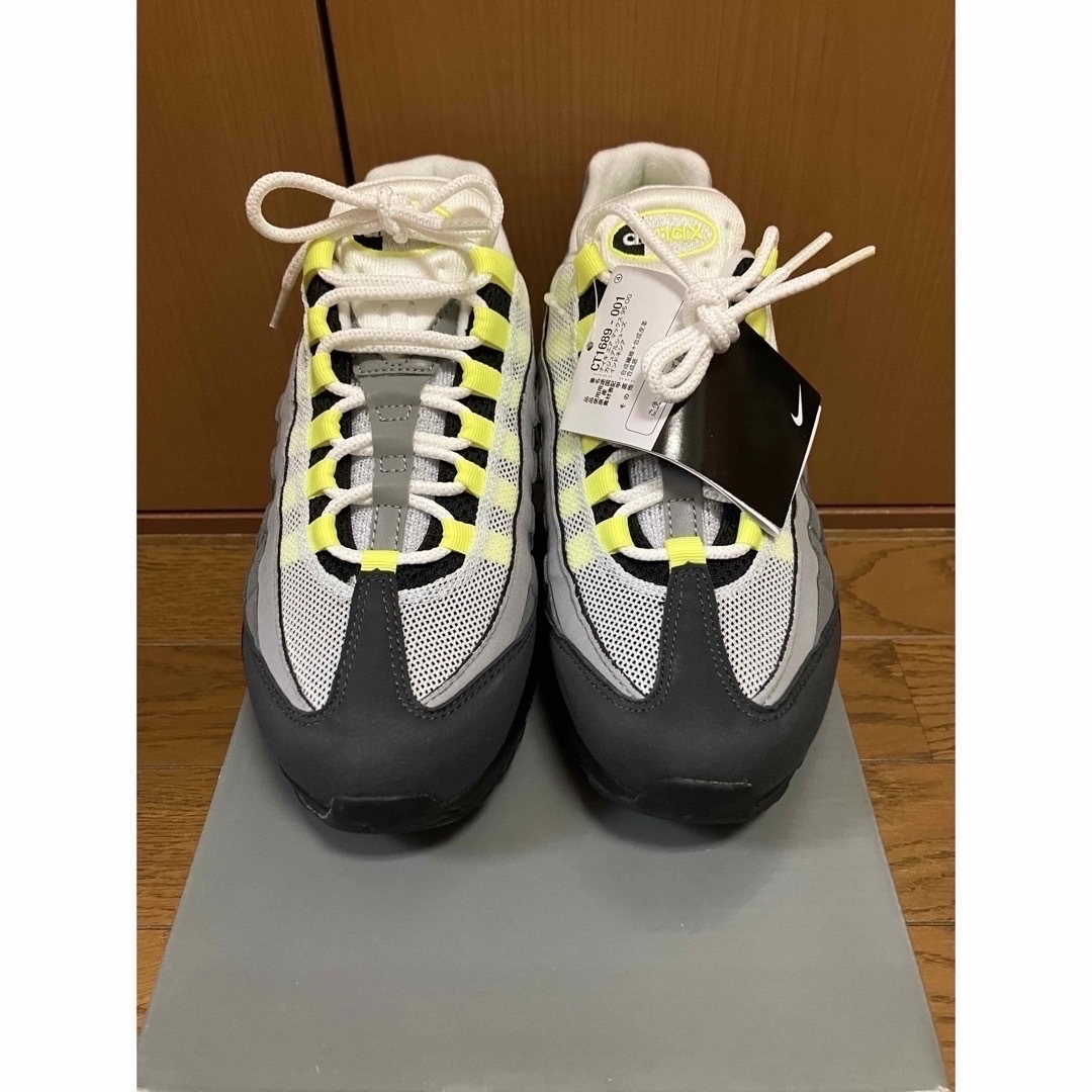 NIKE(ナイキ)の【限定価格】NIKE エアマックス 95 ネオンイエロー 24.5cm メンズの靴/シューズ(スニーカー)の商品写真