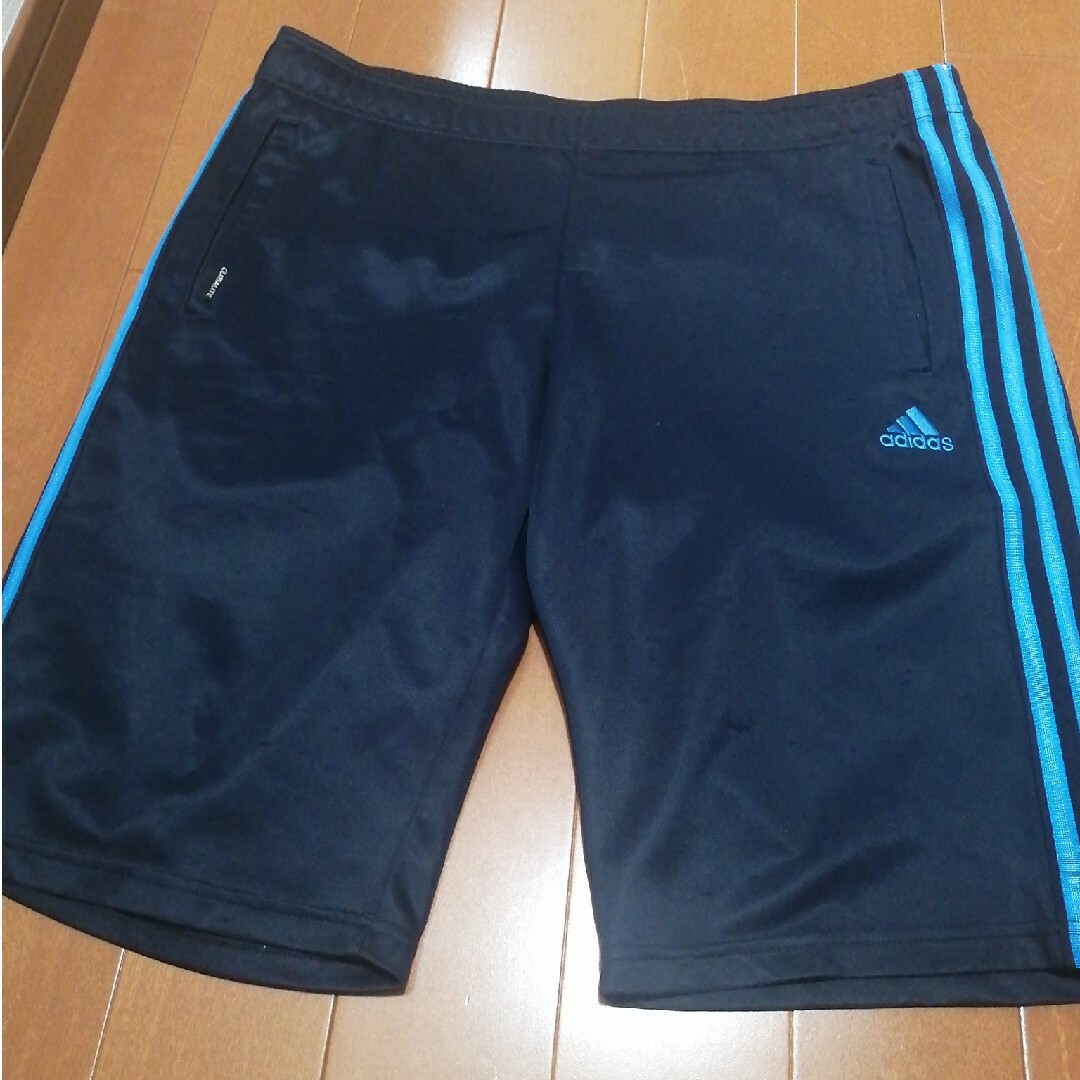 adidas 半ズボン メンズのトップス(ジャージ)の商品写真