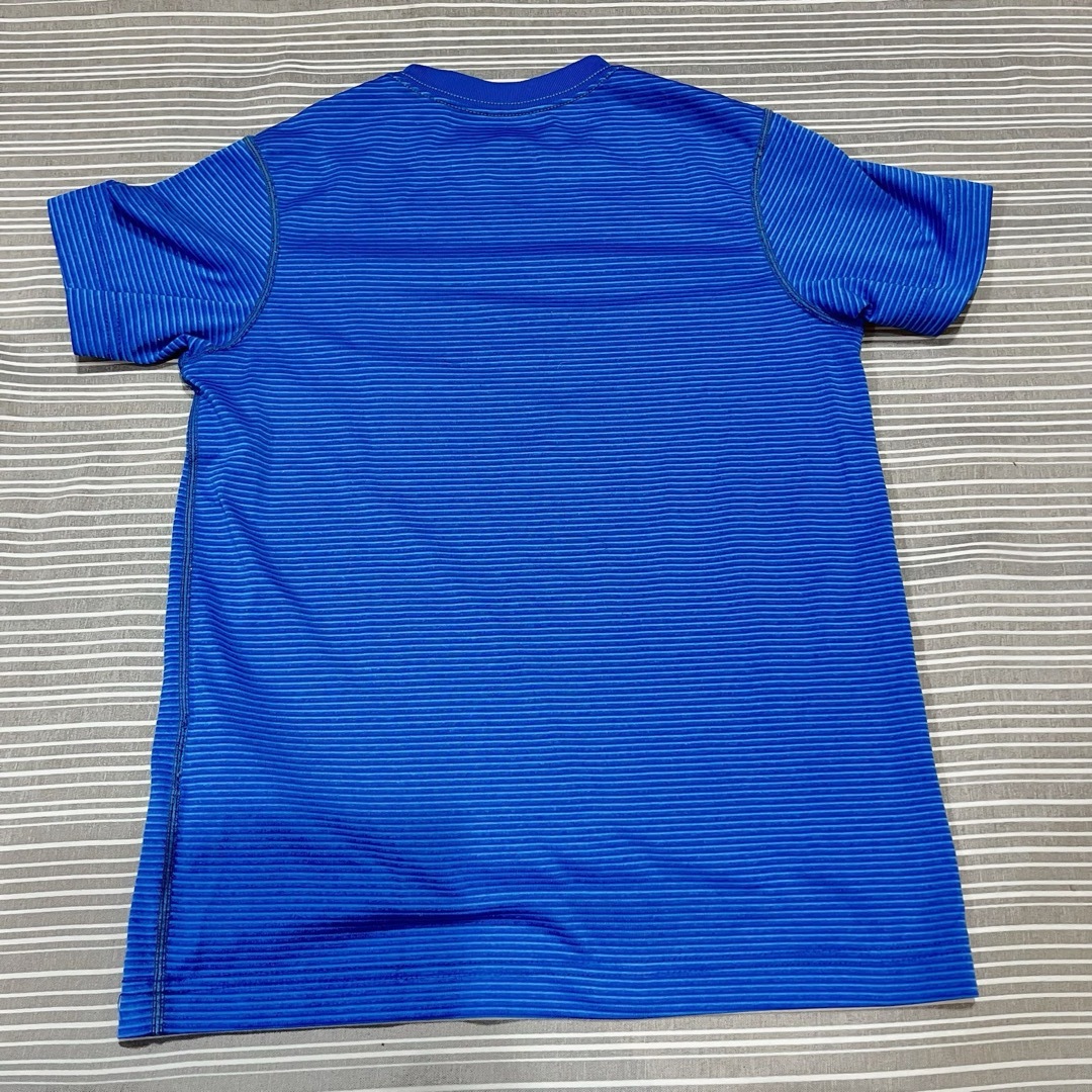 NIKE(ナイキ)のNIKE Tシャツ　ジュニア　S ブルー　スポーツ キッズ/ベビー/マタニティのキッズ服男の子用(90cm~)(Tシャツ/カットソー)の商品写真