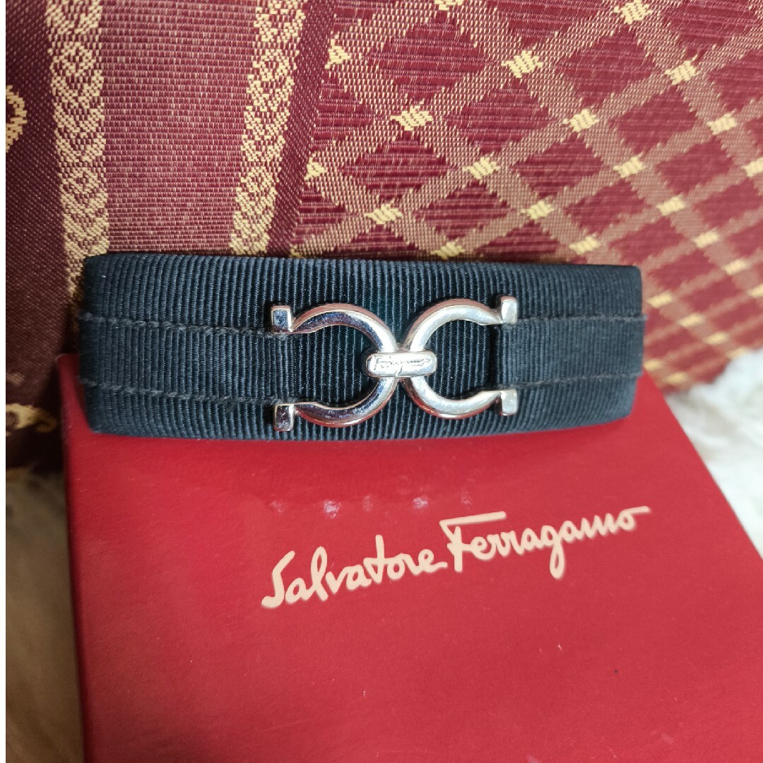 Salvatore Ferragamo(サルヴァトーレフェラガモ)のサルヴァトーレ　フェラガモ（Salvatore　Ferragamo）バレッタ レディースのヘアアクセサリー(バレッタ/ヘアクリップ)の商品写真