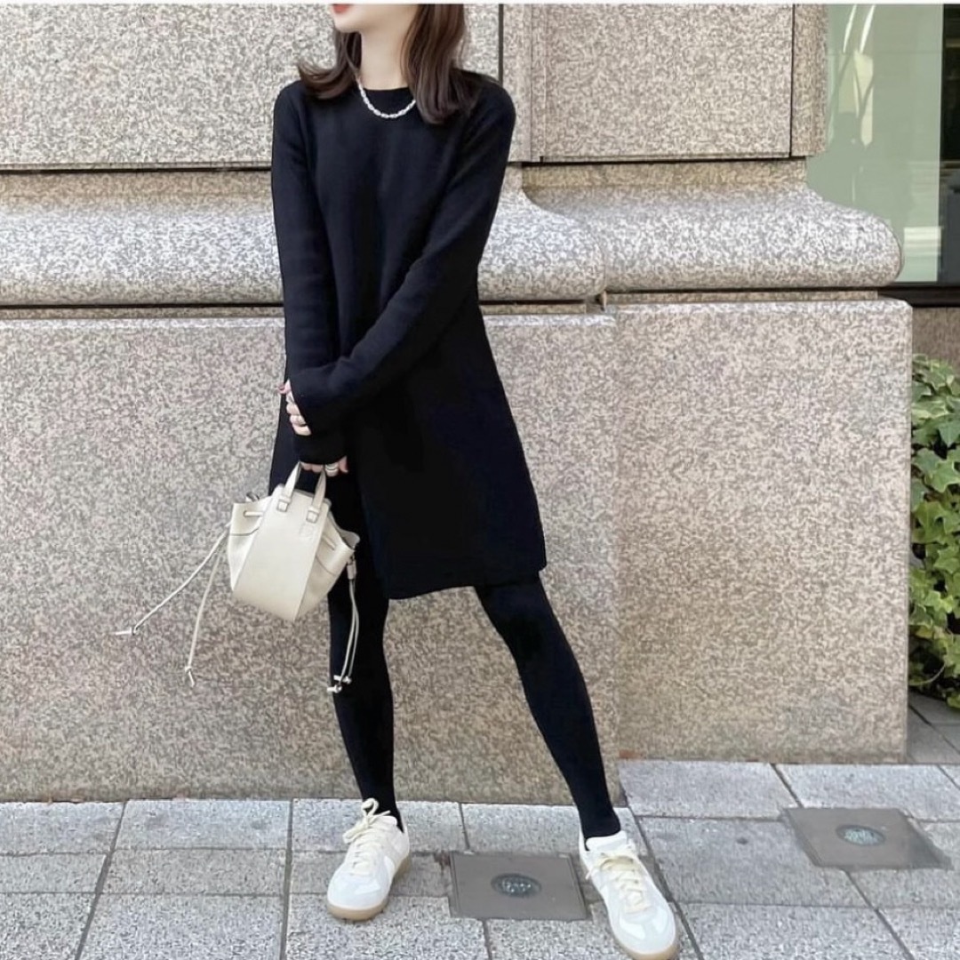 ZARA(ザラ)の新品 ZARA ワンピース ニット レディースのワンピース(ひざ丈ワンピース)の商品写真