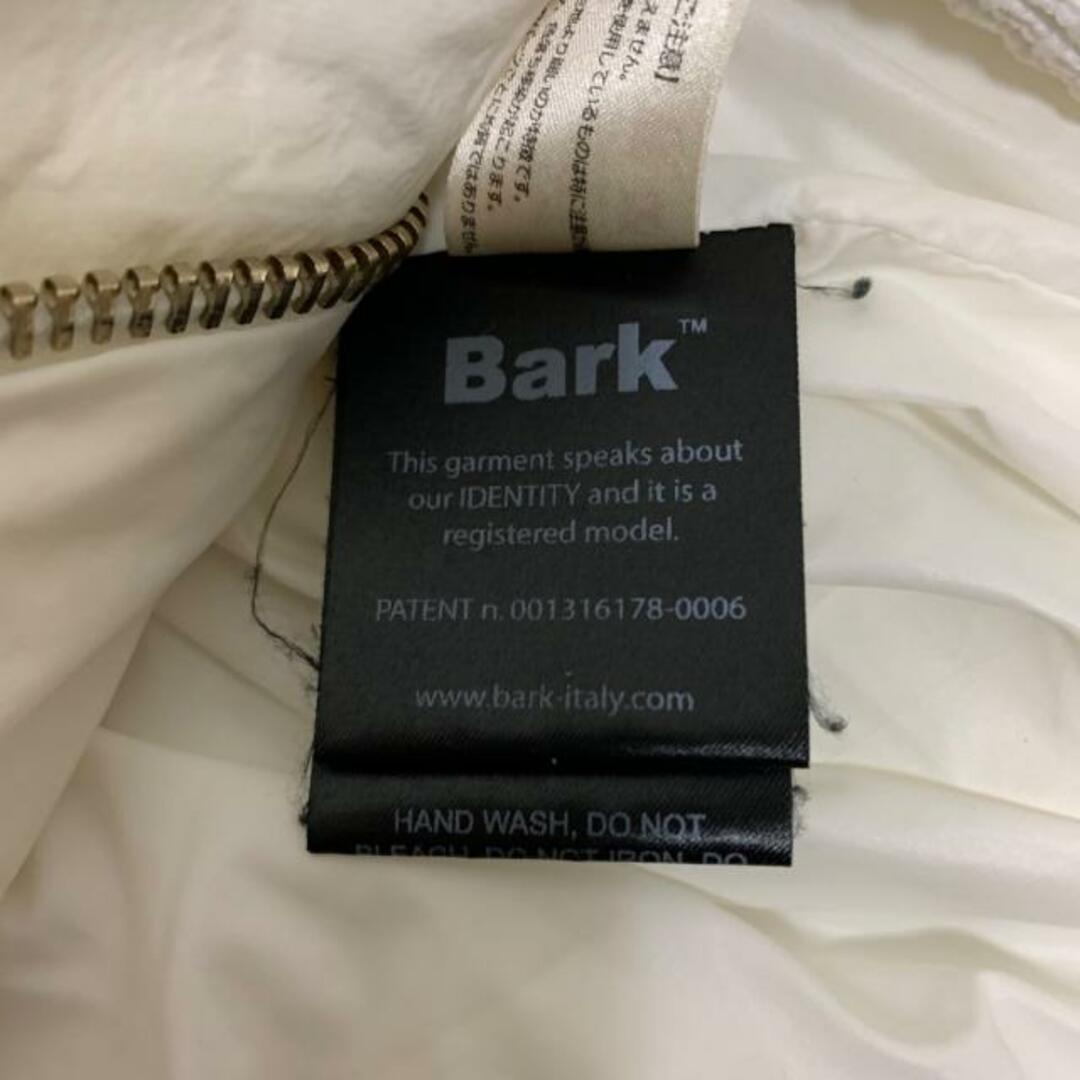 BARK(バーク)のBark(バーク) ダッフルコート サイズL レディース美品  - 白 長袖/中綿/冬 レディースのジャケット/アウター(ダッフルコート)の商品写真