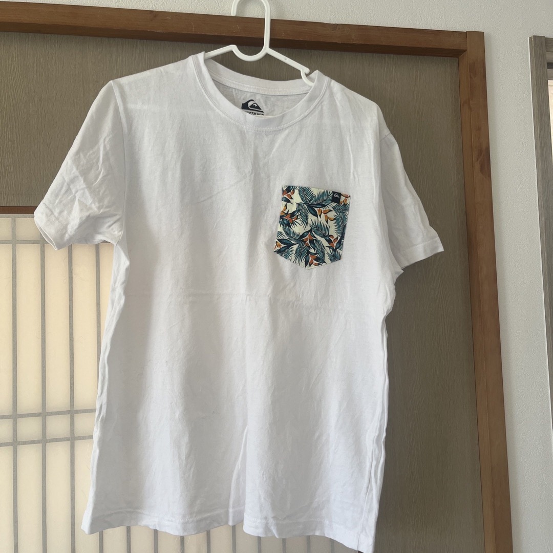 QUIKSILVER(クイックシルバー)のクイックシルバー　tシャツ メンズのトップス(Tシャツ/カットソー(半袖/袖なし))の商品写真