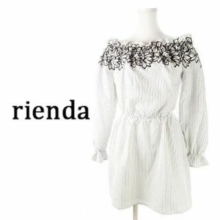 リエンダ(rienda)のリエンダ オフショルダー刺繍 ストライプワンピース S 白 230601CK1A(ミニワンピース)