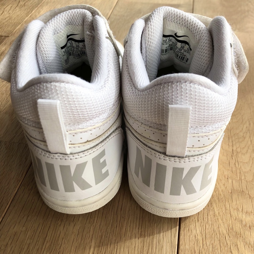 NIKE(ナイキ)のNIKE スニーカー 18.5cm キッズ/ベビー/マタニティのキッズ靴/シューズ(15cm~)(スニーカー)の商品写真