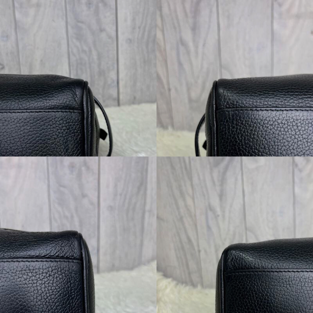 Giorgio Armani(ジョルジオアルマーニ)の人気♡美品♡カーフレザー♡エンボスロゴ♡ジョルジオアルマーニ クラッチバッグ メンズのバッグ(セカンドバッグ/クラッチバッグ)の商品写真