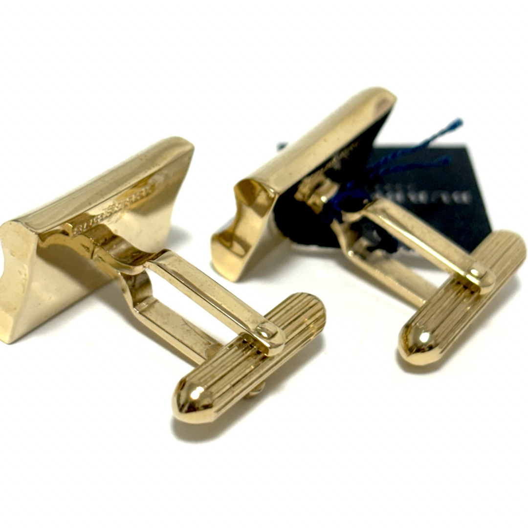 ✨未使用級✨箱付き✨ バーバリー ネクタイピン カフスボタン 高級 ✨未使用級✨箱付き✨ バーバリー ネクタイピン カフスボタン 高級
