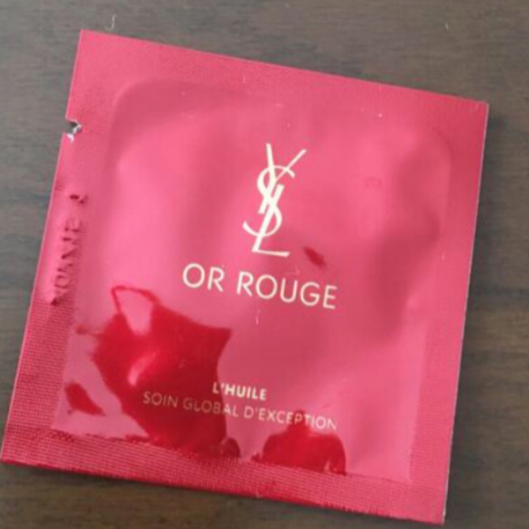 Yves Saint Laurent(イヴサンローラン)のオールージュ　ユイル　美容液　イヴ・サンローラン　ORROUGE コスメ/美容のスキンケア/基礎化粧品(美容液)の商品写真