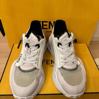 フェンディ(FENDI)のFENDI 38サイズ　(スニーカー)