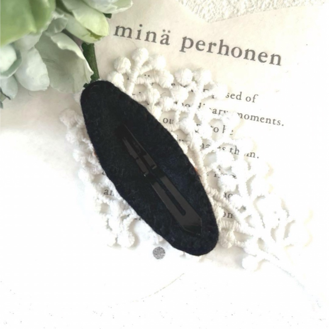 mina perhonen(ミナペルホネン)のミナペルホネン⚮̈ tarte ヘアピン255⚮̈ ハンドメイド ハンドメイドのアクセサリー(ヘアアクセサリー)の商品写真