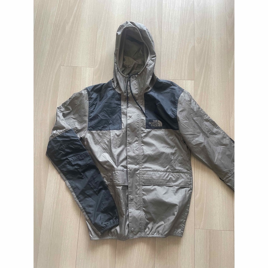 THE NORTH FACE(ザノースフェイス)の美品 THE NORTH FACE ノースフェイス ポケッタブル フーディ XS メンズのジャケット/アウター(ナイロンジャケット)の商品写真