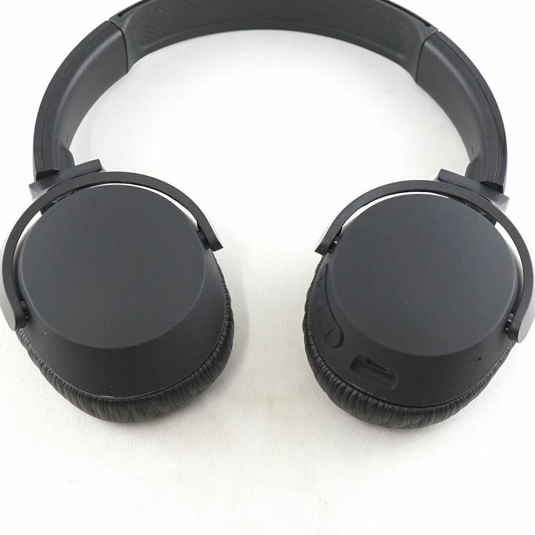 Skullcandy(スカルキャンディ)のSkull candy Riff Wireless S5PXW ワイヤレスヘッドホン USED美品 軽量 マイク 折りたたみ ブラック スカルキャンディ 完動品 S V0073 スマホ/家電/カメラのオーディオ機器(ヘッドフォン/イヤフォン)の商品写真