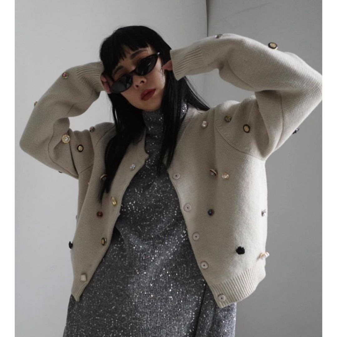 Ameri VINTAGE - AMERI トゥインクルビジューショートニット Ameri VINTAGE - AMERI トゥインクルビジューショートニット