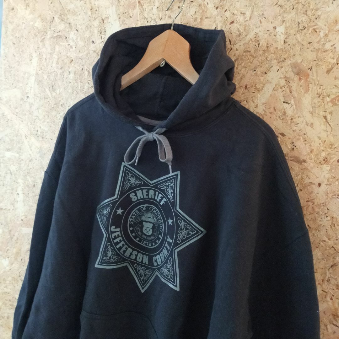 GILDAN(ギルタン)のGILDAN  sheriff jefferson county Hoodie メンズのトップス(パーカー)の商品写真