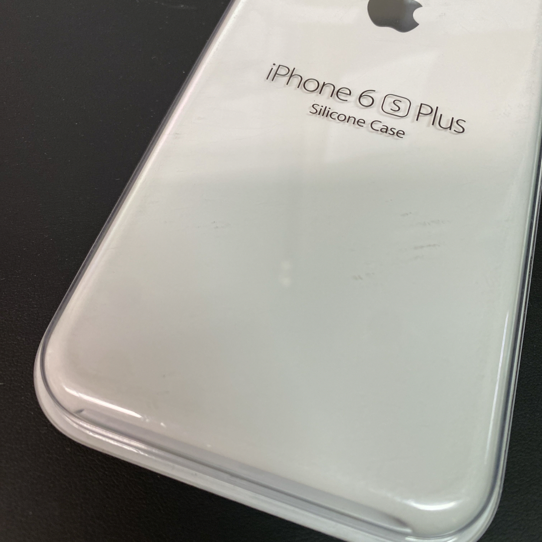 Apple(アップル)のAPPLE IPHONE6SP SILICONE MKXK2FE/A シリコンケ スマホ/家電/カメラのスマホアクセサリー(モバイルケース/カバー)の商品写真