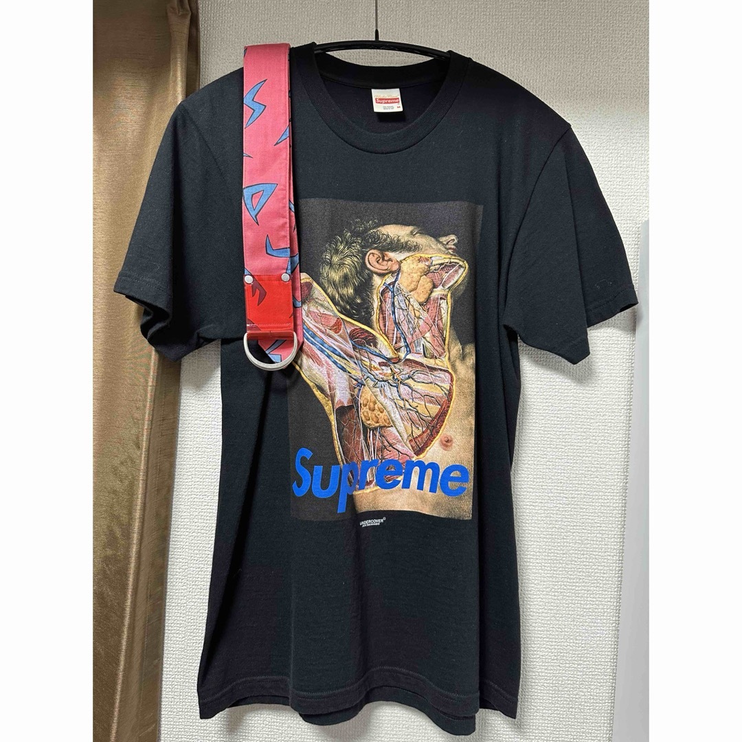 Supreme(シュプリーム)の【米津玄師 着用】SupremexUNDERCOVER Tシャツ& ベルト メンズのトップス(Tシャツ/カットソー(半袖/袖なし))の商品写真