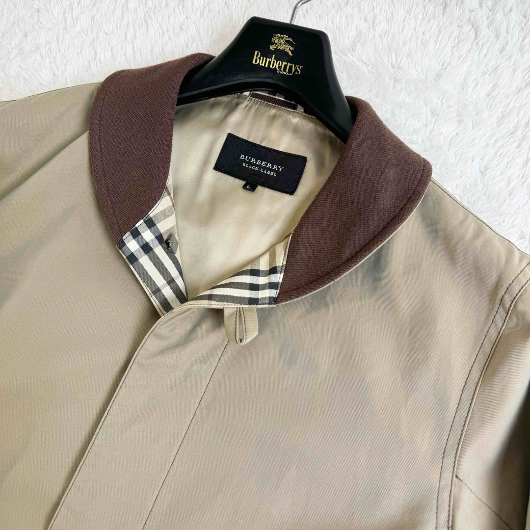 BURBERRY BLACK LABEL(バーバリーブラックレーベル)のバーバリーブラックレーベル  コート　比翼ボタン　ノバチェック　カーキ　Lサイズ メンズのジャケット/アウター(その他)の商品写真