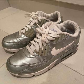 ナイキ(NIKE)のNIKE　エアマックス　シルバー 24cm(スニーカー)