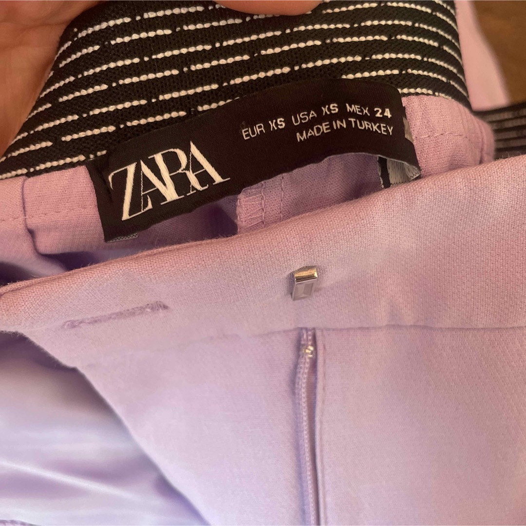 ZARA(ザラ)のZARA パープル　パンツ レディースのパンツ(その他)の商品写真