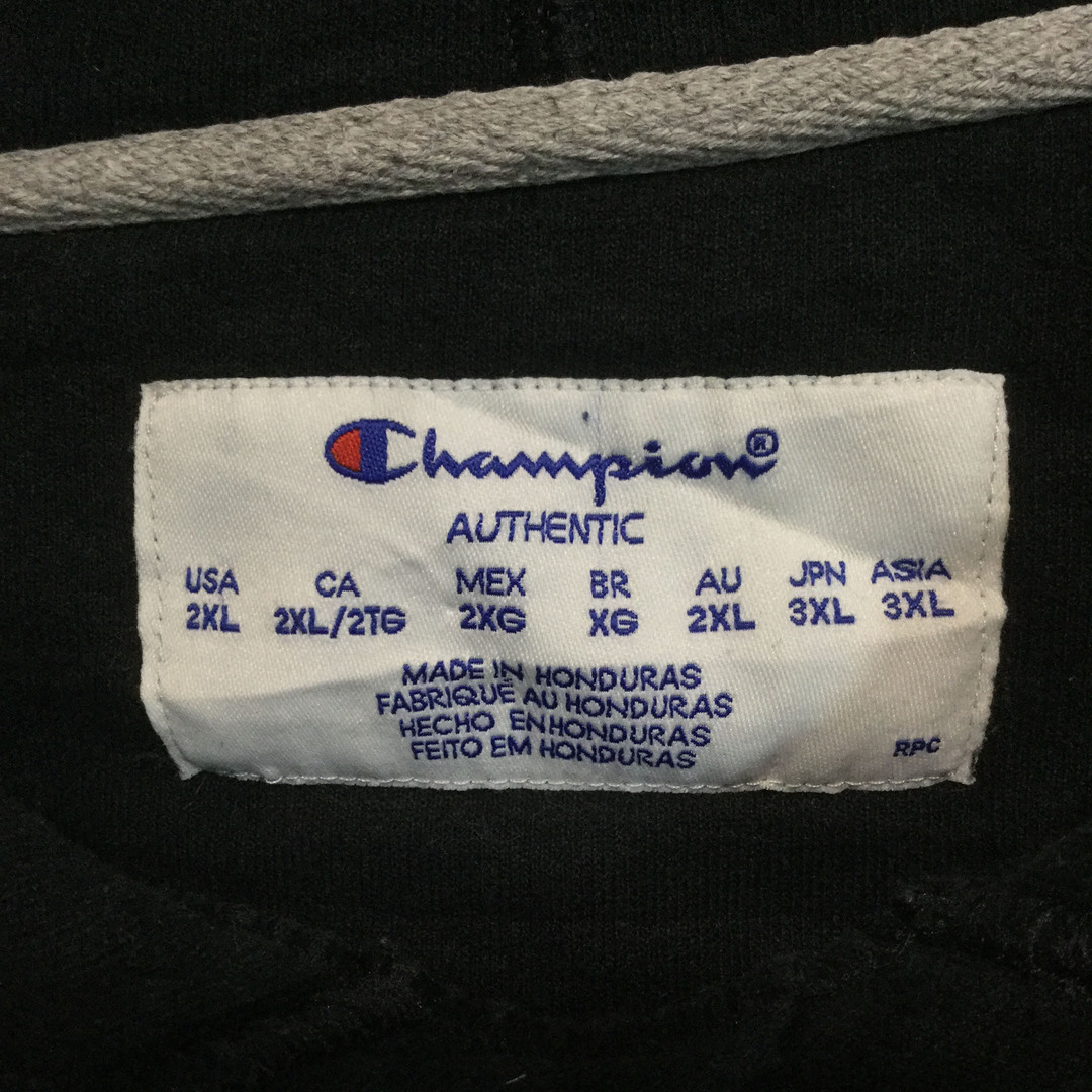 Champion(チャンピオン)の【チャンピオン ビッグロゴパーカー】袖Cロゴ プルオーパー 3XL 黒 古着 メンズのトップス(パーカー)の商品写真