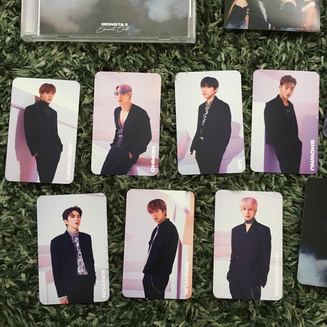 monsta x(モンスタエックス)のMONSTA X shootout トレカ　ステッカー　セット エンタメ/ホビーのCD(K-POP/アジア)の商品写真