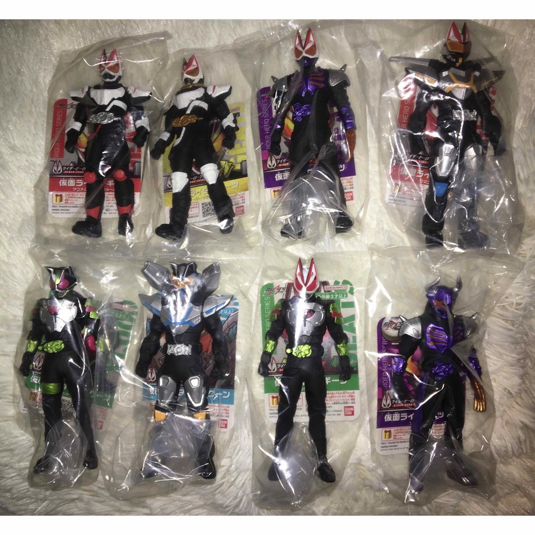 BANDAI(バンダイ)のライダーヒーローシリーズ ソフビ 仮面ライダー8体セット　ギーツ　タイクーン エンタメ/ホビーのフィギュア(特撮)の商品写真