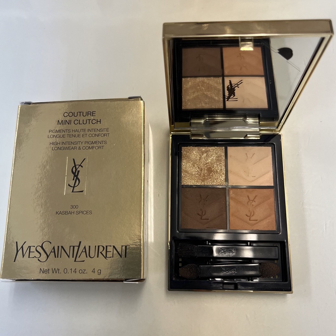 Yves Saint Laurent Beaute(イヴサンローランボーテ)のイヴ・サンローラン　クチュールミニクラッチ　300 カスバ　アイシャドウ コスメ/美容のベースメイク/化粧品(アイシャドウ)の商品写真