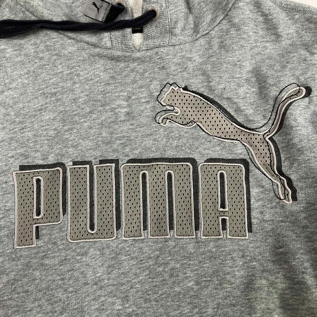 PUMA(プーマ)の古着　プーマ　PUMA パーカー　プルオーバー　グレー　XL 刺繍　ビッグサイズ メンズのトップス(パーカー)の商品写真