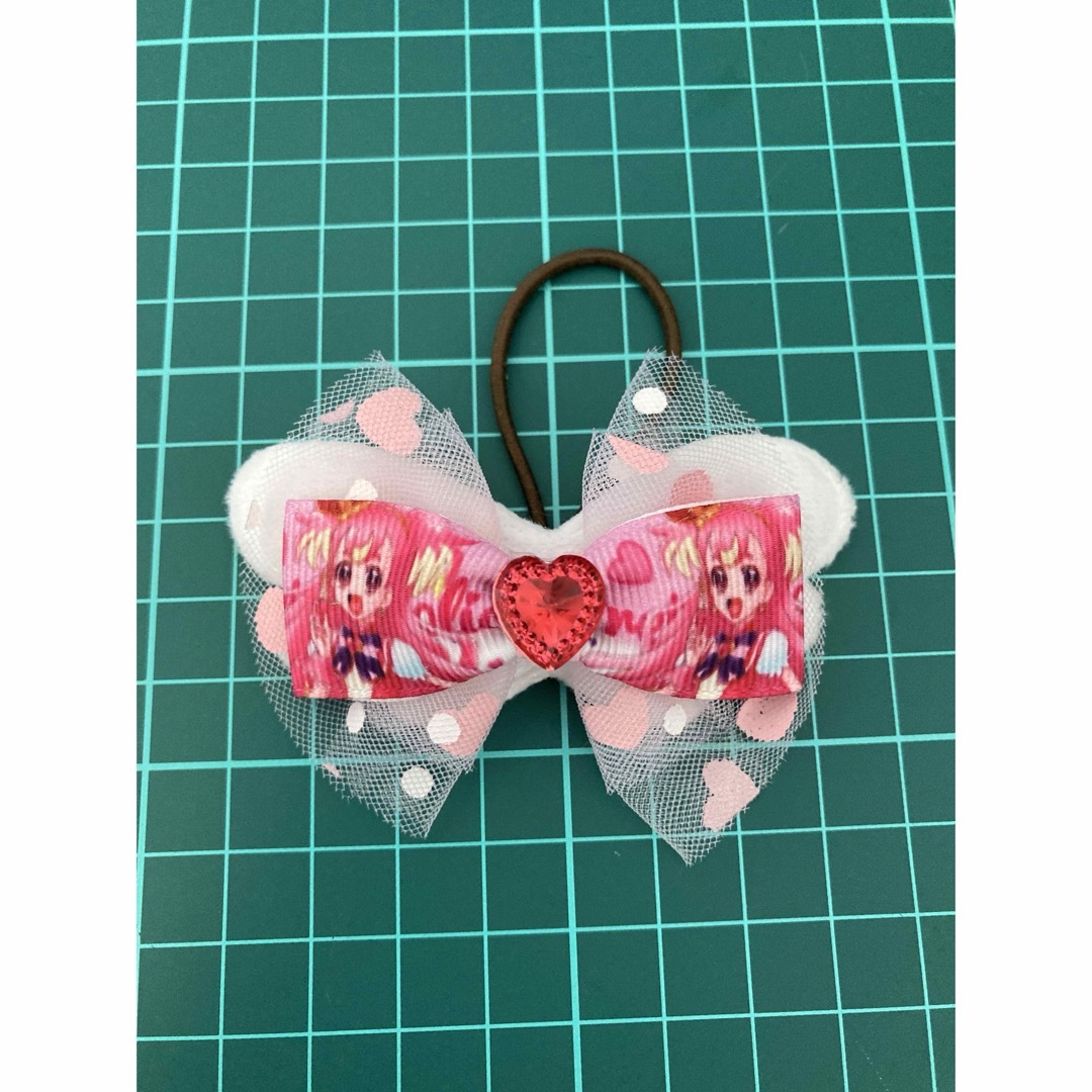 わんだふるプリキュア　ヘアゴム ハンドメイドのキッズ/ベビー(ファッション雑貨)の商品写真