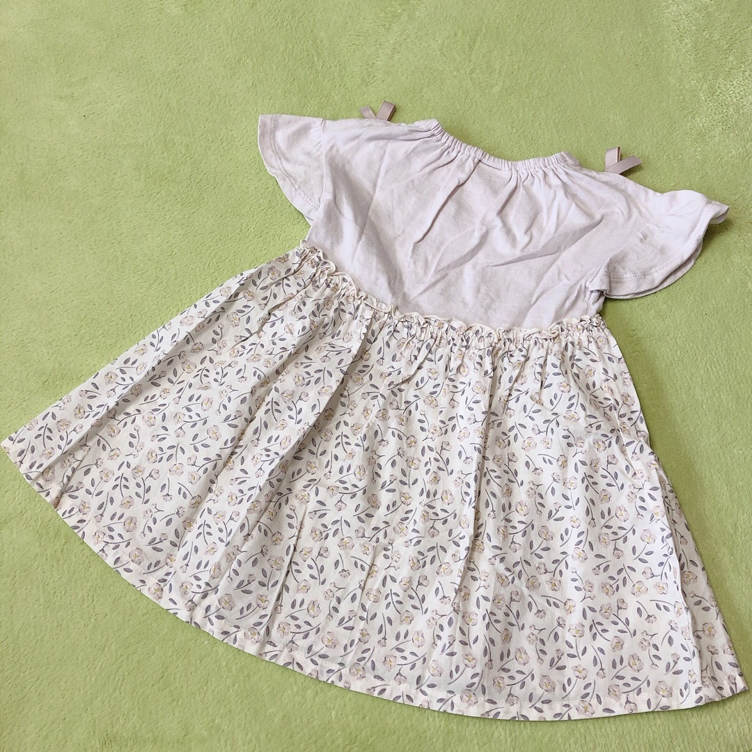 アカチャンホンポ(アカチャンホンポ)の花柄　半袖ワンピース　80サイズ キッズ/ベビー/マタニティのベビー服(~85cm)(ワンピース)の商品写真