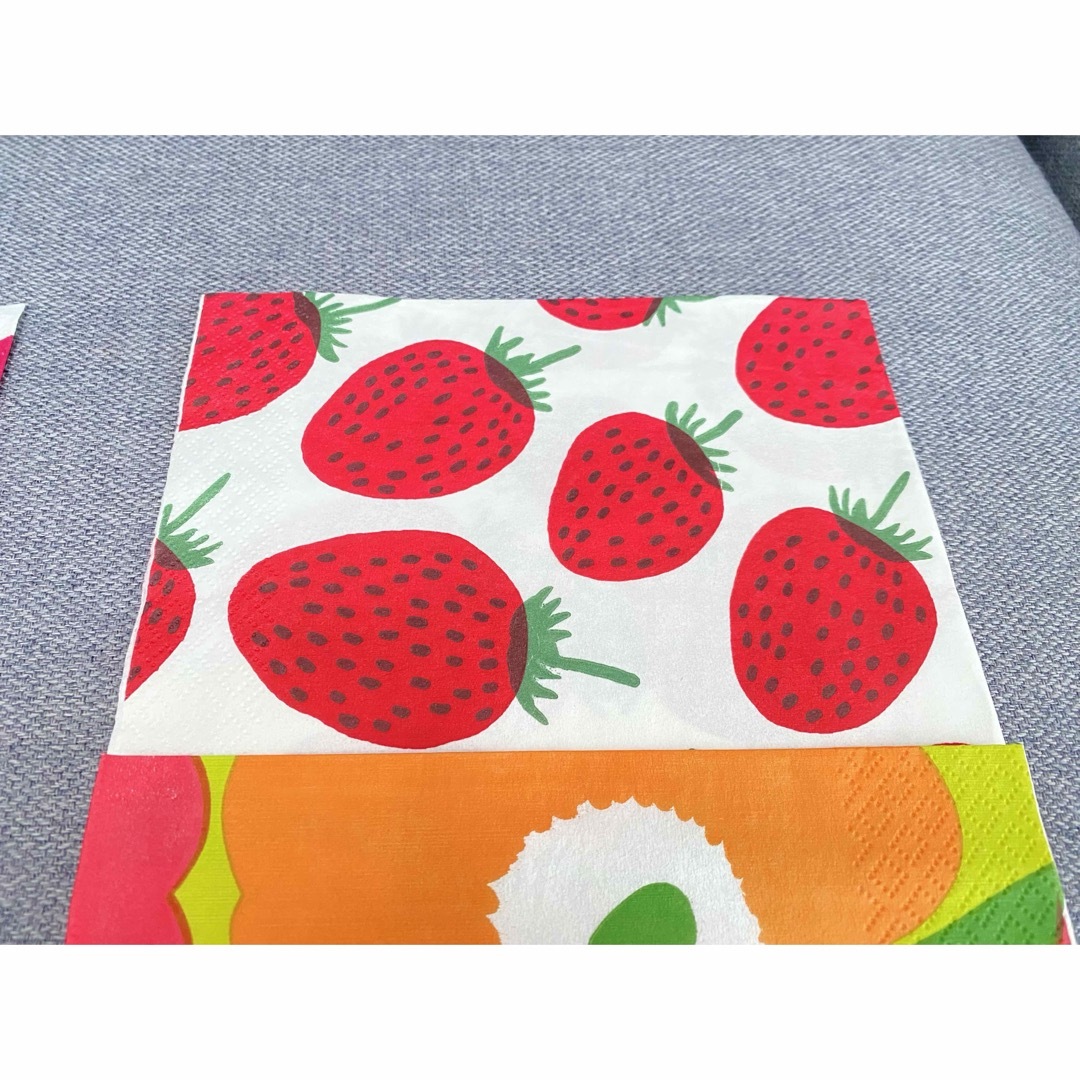 marimekko(マリメッコ)のマリメッコ　ペーパーナプキン　ウニッコ　セット ハンドメイドの素材/材料(その他)の商品写真