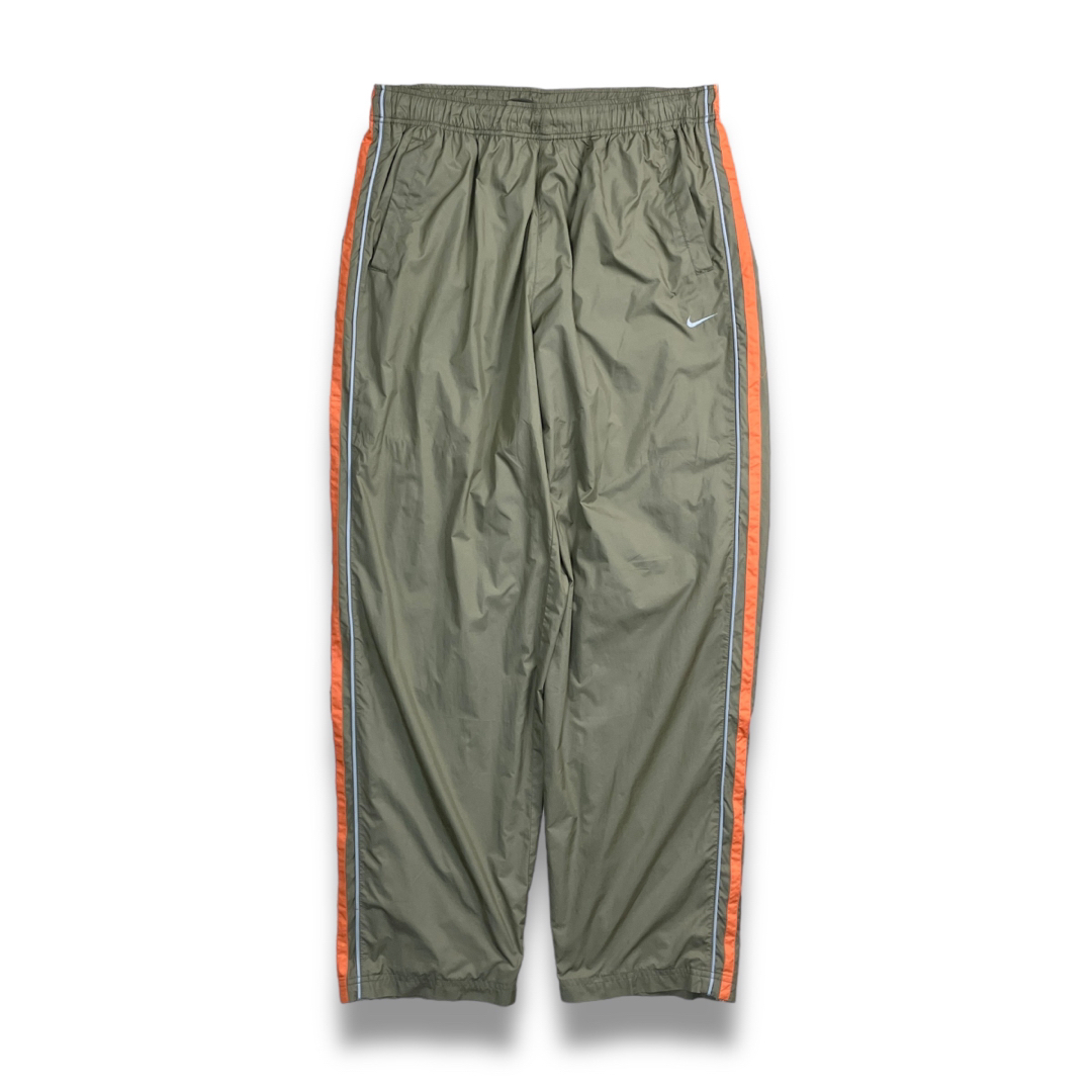 NIKE - 00s Y2K NIKE ナイキ ナイロントラックパンツ カーキ NIKE - 00s Y2K NIKE ナイキ ナイロントラックパンツ カーキ