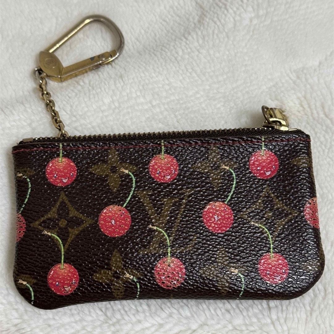 LOUIS VUITTON(ルイヴィトン)のルイ・ヴィトンモノグラムチェリーポシェットクレ　値下げしました レディースのファッション小物(コインケース)の商品写真