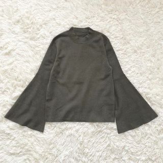 アドーア(ADORE)の【美品】アドーア ADORE フレアスリーブ クルーネック ニット カーキ M(ニット/セーター)