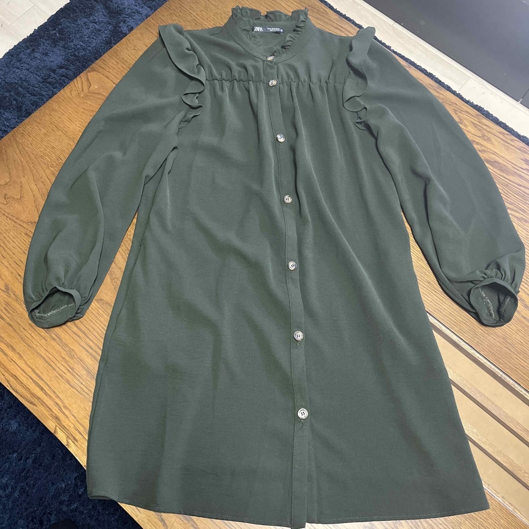 ZARA(ザラ)のZARA カーキ　チュニック　 レディースのトップス(チュニック)の商品写真