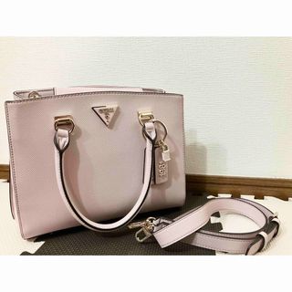 ゲス(GUESS)のGUESS W NOELLE Girlfriend Satchel ゲス バッグ(ショルダーバッグ)